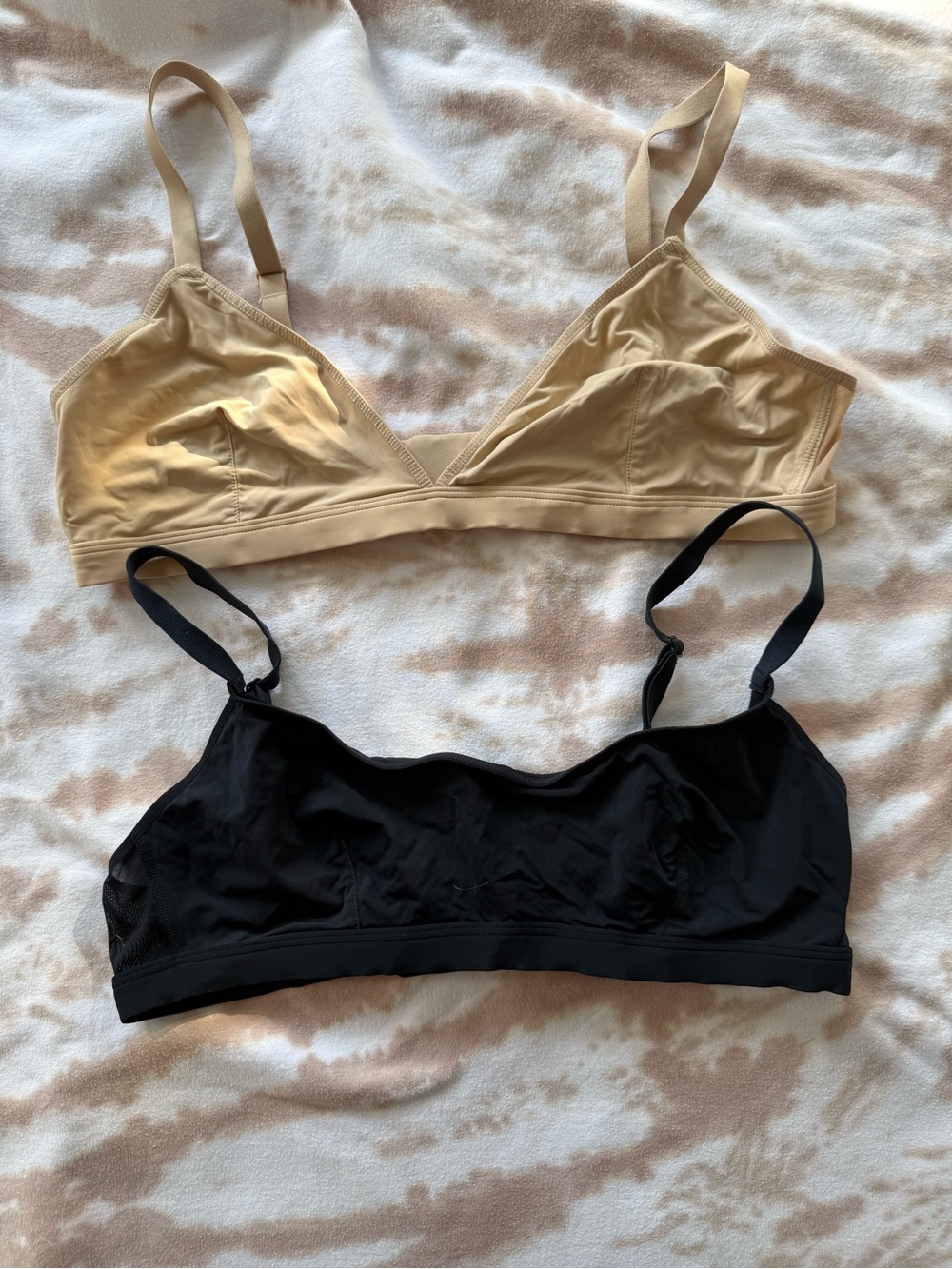 Parade Wireless Bralette - Black and Nude
